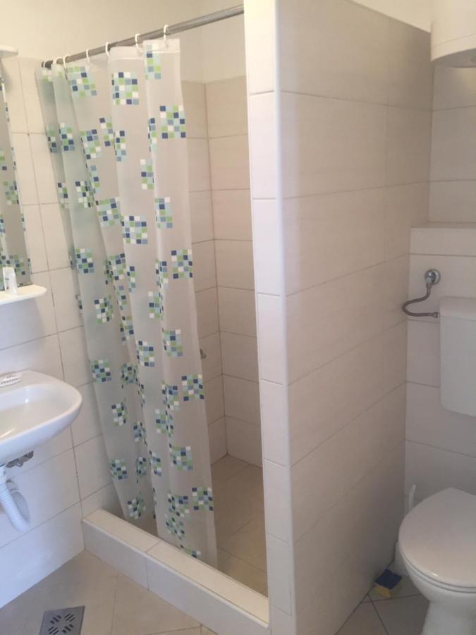 Apartment Perla - 150M From The Sea 诺维·维诺多尔斯基 外观 照片