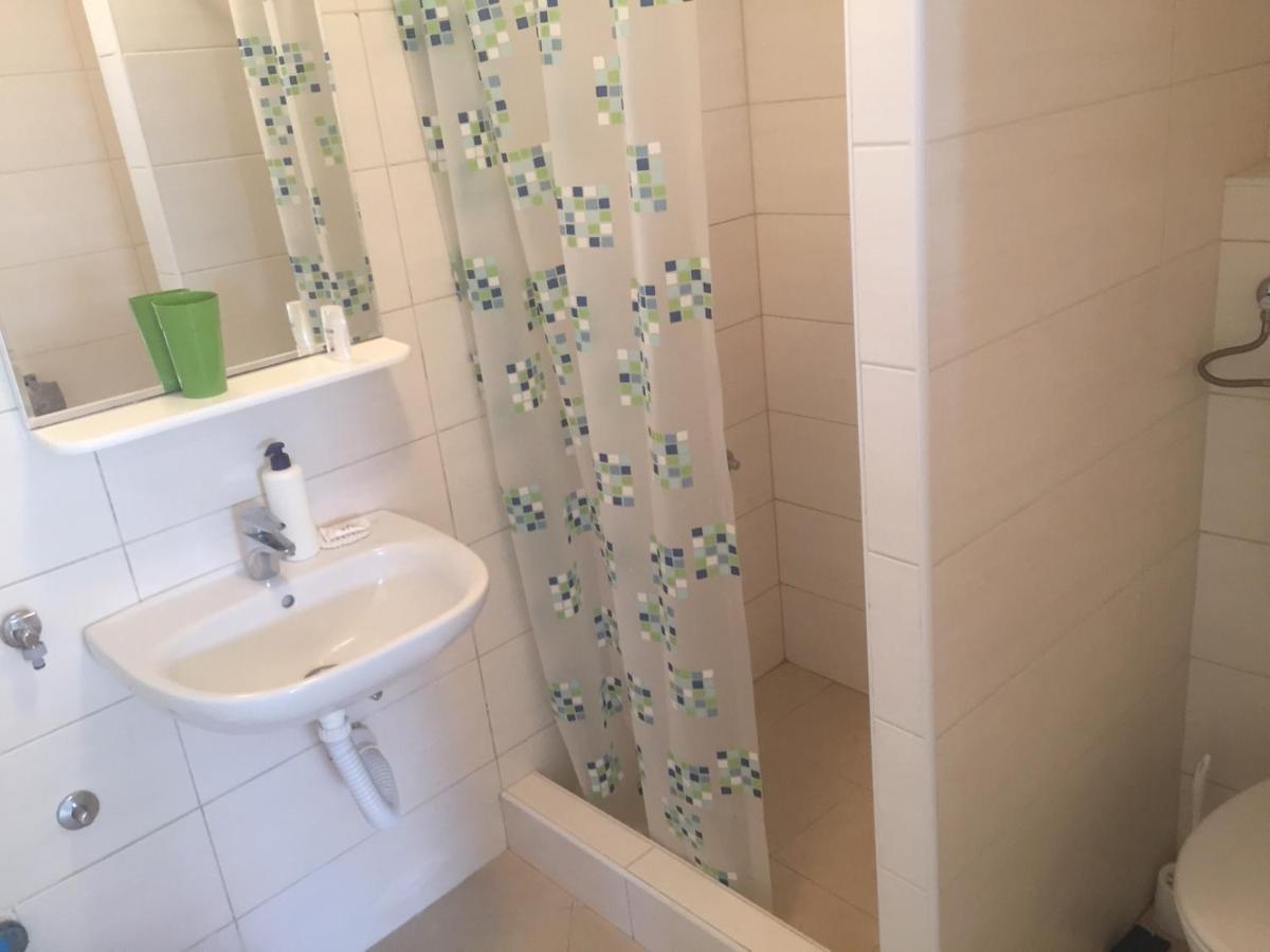 Apartment Perla - 150M From The Sea 诺维·维诺多尔斯基 外观 照片
