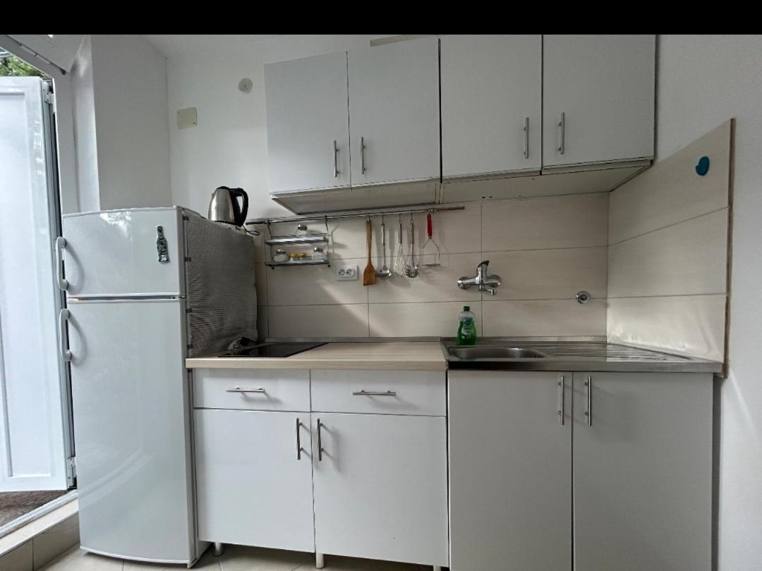Apartment Perla - 150M From The Sea 诺维·维诺多尔斯基 外观 照片